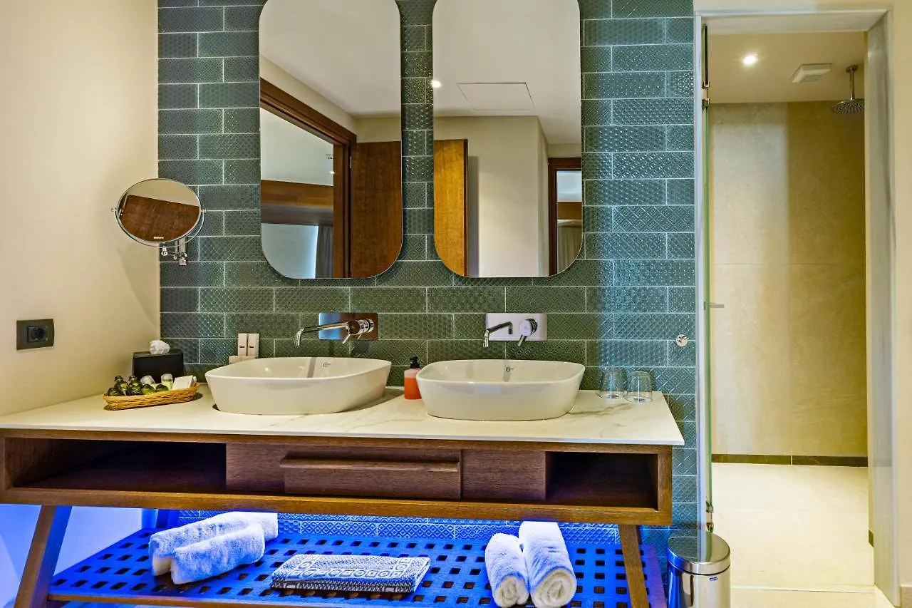Minos Ambassador Suites & Spa - Adults Only Ретимно